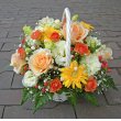 群馬県前橋市花屋ねこじゃらしの花　おまかせアレンジメント・黄色オレンジ系
